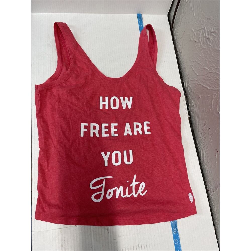 Victoria's Secret HOW FREE ARE YOU TONITE Tank Top Sleeveless Womens Size Small